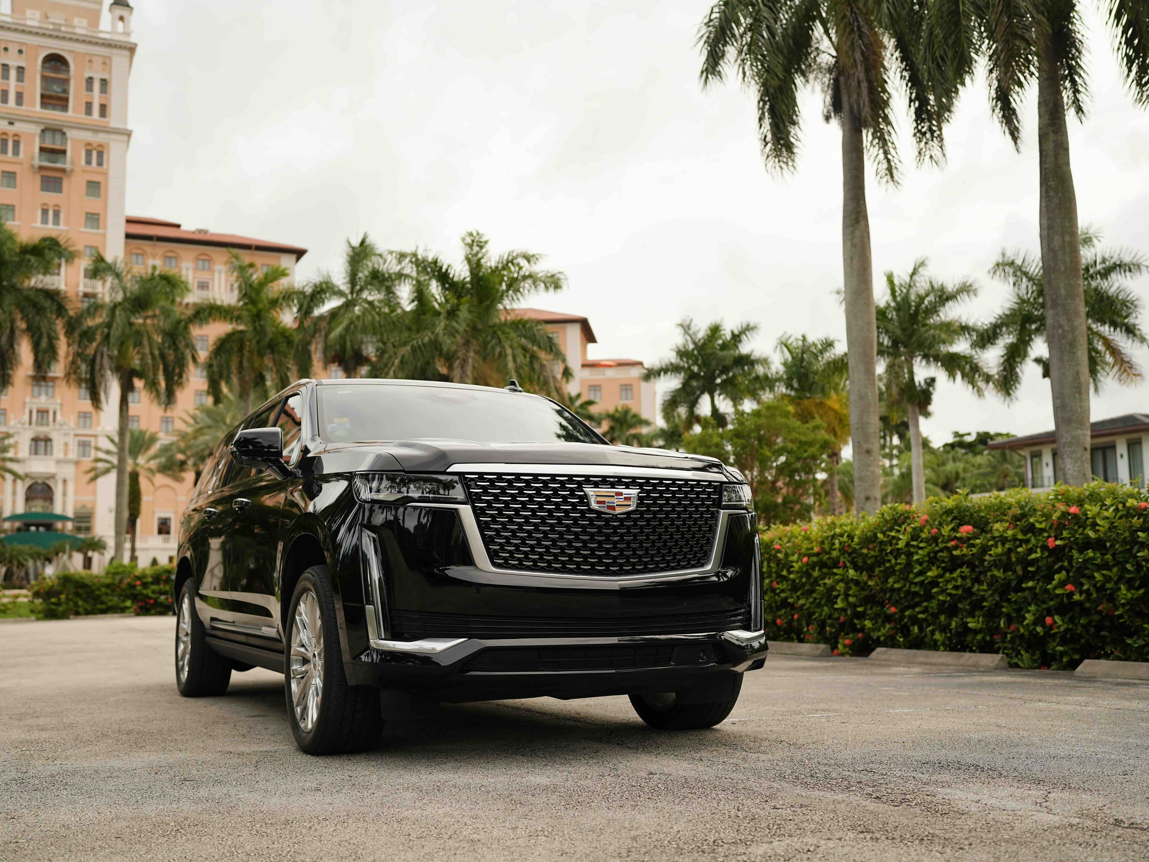 Cadillac Escalade ESV — exterior