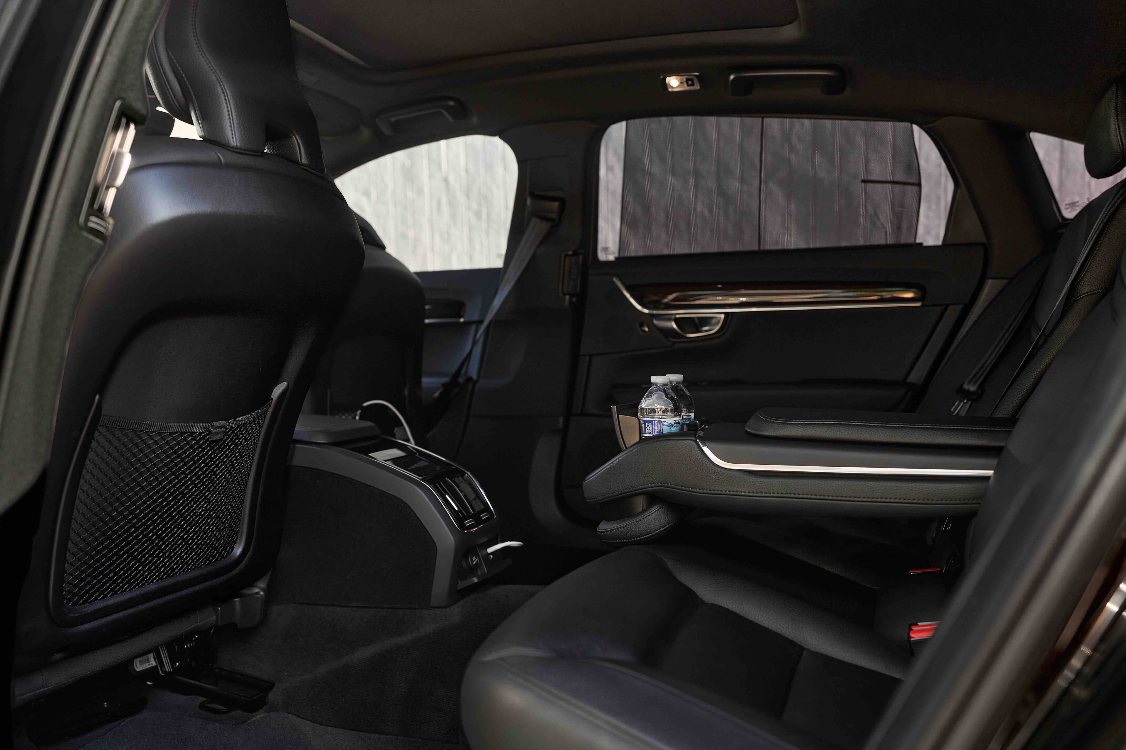 Volvo S90 — rear seat detail